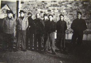 Fichier:Prisonniers allemands caserne margueritte 1947 C.jpg