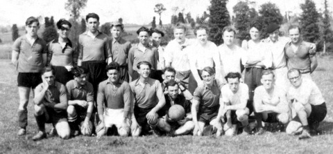1-Vezin Equipe de foot 1943.jpg
