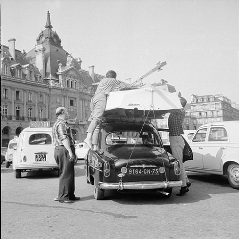 Fichier:Place de la République 1963.png