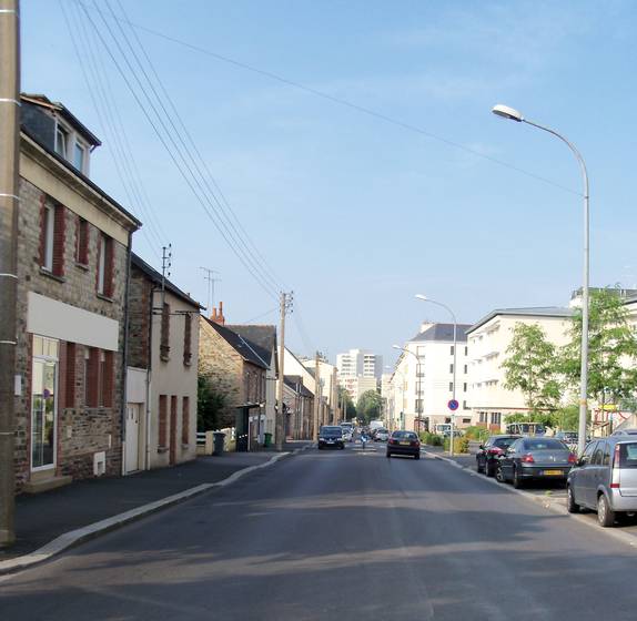 Fichier:Rennes Bd de Verdun vers sud juillet 2013.JPG