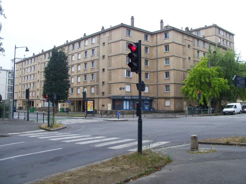 Fichier:Rennes Rue Vaneau nord 04 09 2012.jpg