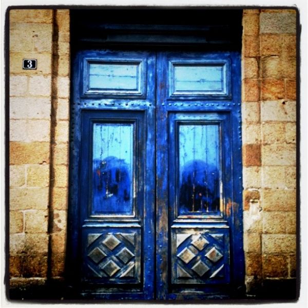 Fichier:Blue door rue De Brilhac.jpg