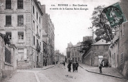 Rue Gambetta et entrée de la Caserne Saint-Georges. Le Déley (ELD 220), voyagé 1914. Coll. YRG et AmR 44Z1308