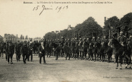 Le Ministre de la Guerre passant la revue des Dragons sur le Champ de Mars, le 15 juin 1913. E.¨Mary-Rousselière. Coll. YRG et AmR 44Z0533