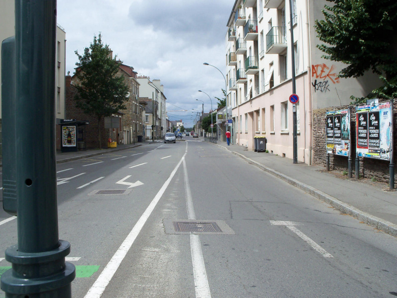 Fichier:Rennes Boulevard Voltaire 7 aout 2013.jpg