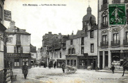 La Place du Bas des Lices. E. Mary-Rousselière 1180, voyagé 1914. Coll. YRG et AmR 44Z1862
