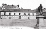La Bourse du Commerce et la Statue de Le Bastard. Léon et Lévy (LL 26), vers 1903. Coll. YRG et AmR 44Z1403