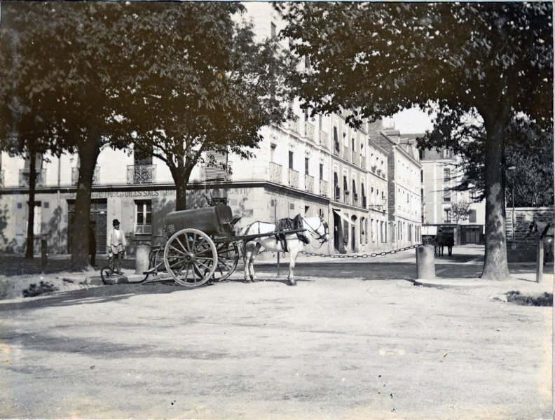 Fichier:Rue descartes 1892 e.maignen.jpg