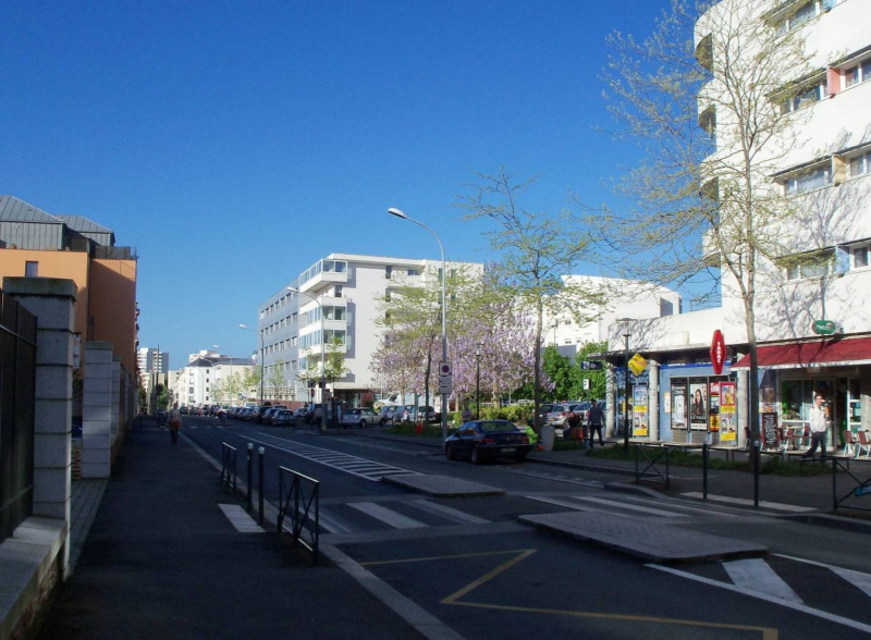 Fichier:Rennes Boulevard Verdun depuis arriere Caserne 2013.JPG