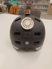 Prototype du clignotant installé sur le casque (vue arrière).jpg